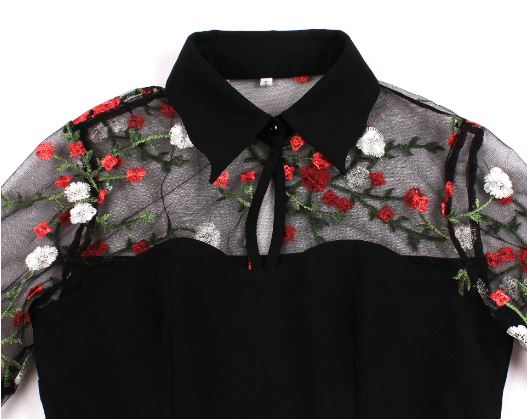 Schwarzes Skaterkleid mit bestickten Blumen-Glockenärmeln