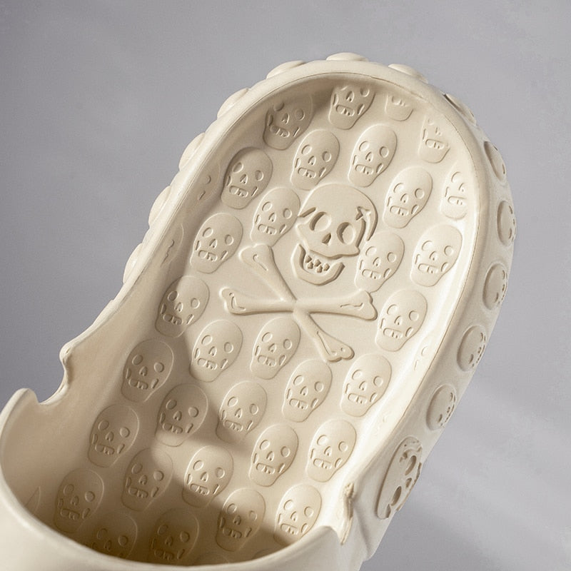 Chanclas con calavera