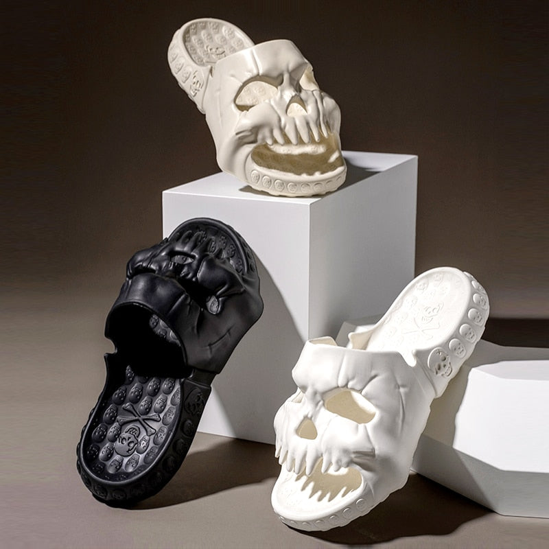 Chanclas con calavera